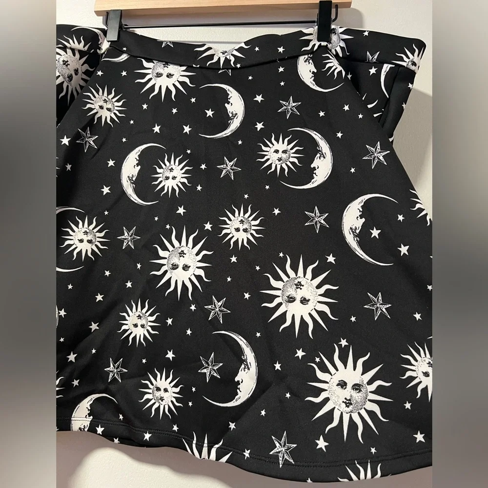 Hot Topic Celestial O-Ring Skater Skirt - Picture 9 of 9